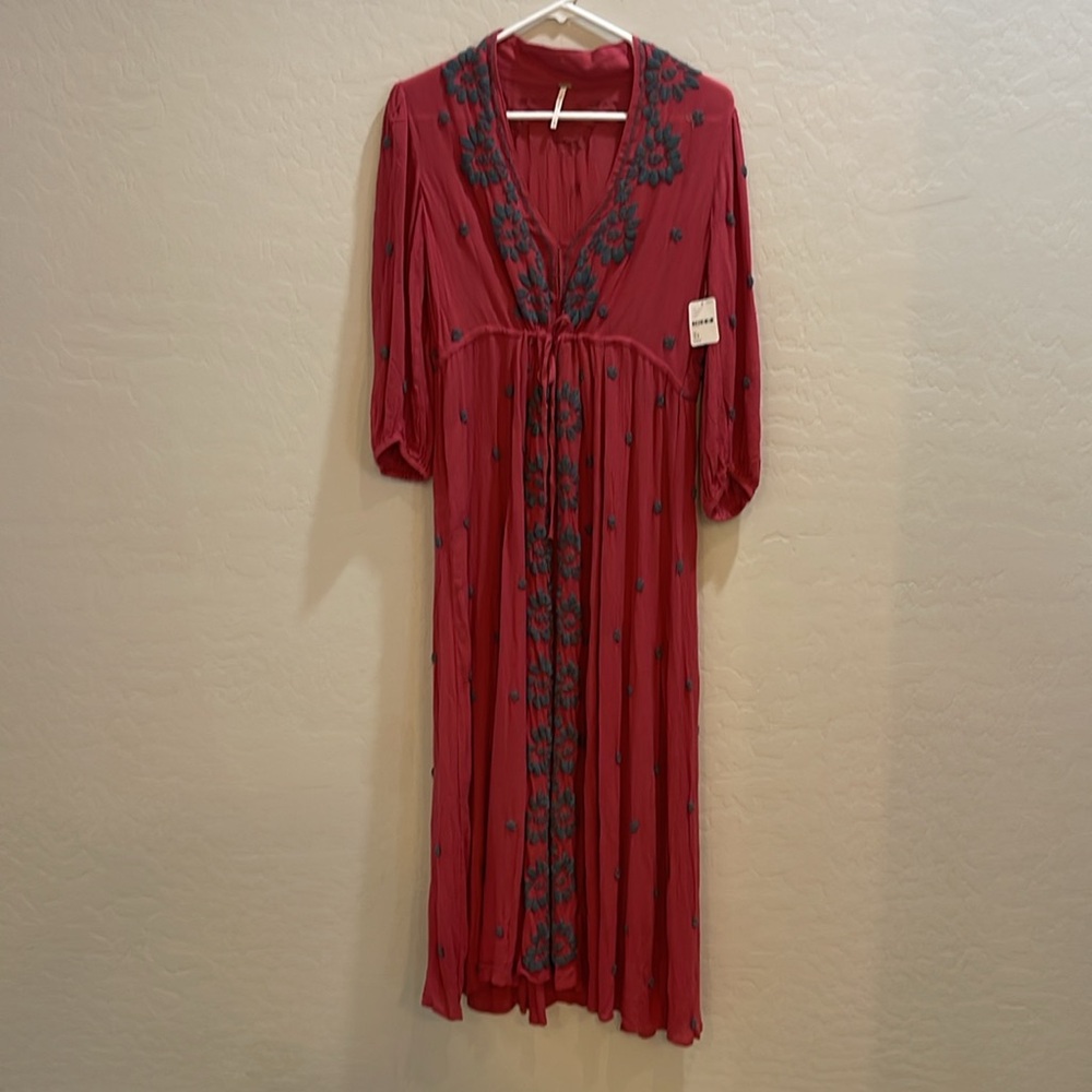 NWT Soft Casual Embroidered Dress